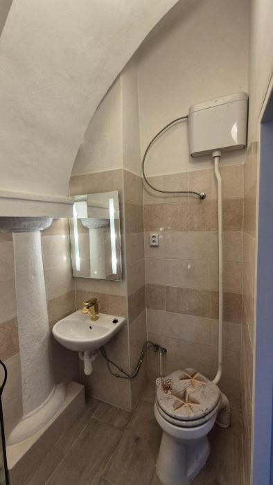 Mystická škola s ubytováním a pobyty ve tmě v zámku Velká Šulcovna