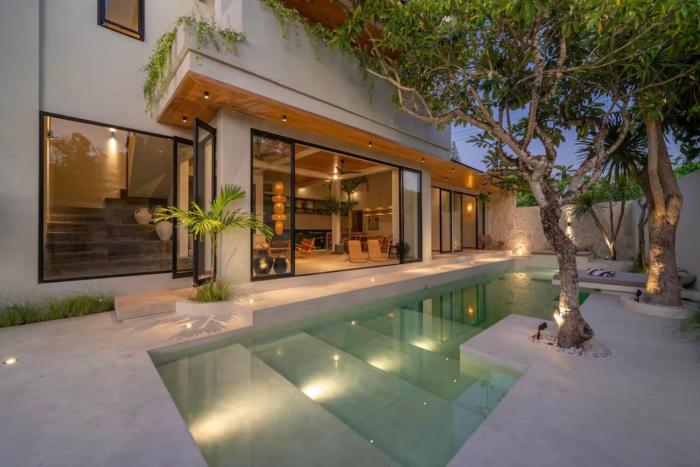 Villa Batu, Superb 4BR beachside