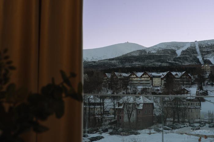 Apartamenty w Karkonoszach z widokiem na góry, blisko stoków, obok aquaparku, blisko do Wang