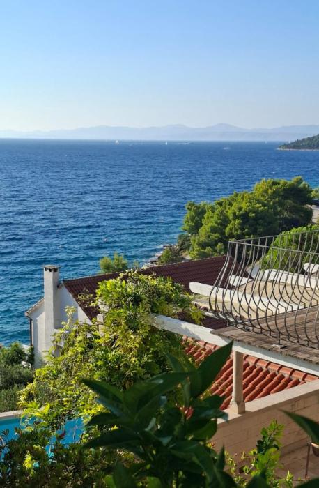 Ferienhaus mit Pool und Meerzugang