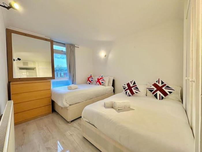 Cosy Abbey Road apartment