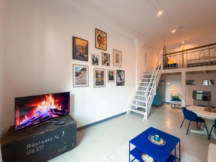 Kirchen-Lofts in der Soccerkirche by Stayeasy