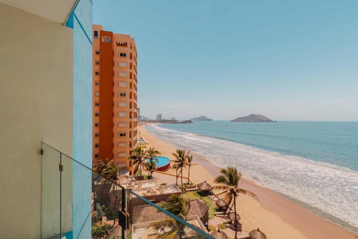 Garner Hotel Mazatlan Beach by IHG
