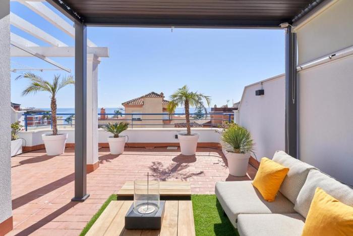 Breathtaking Penthouse Las Azaleas