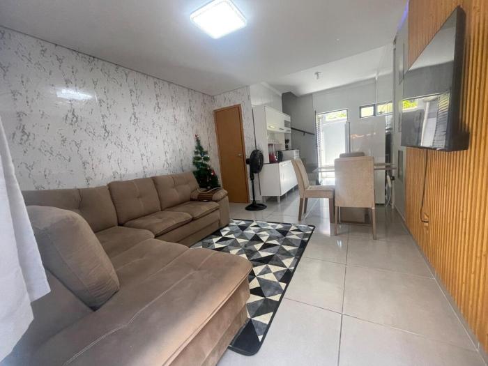 Sobrado de condomínio a 100 mt do mar