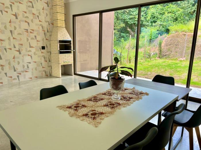 Casa Flor Centro - 3 Suítes - GaragemWi-FI