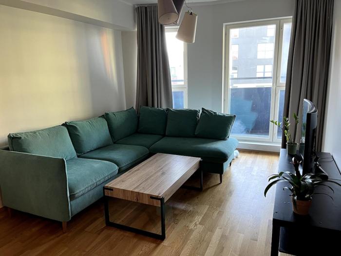 Cozy City Center Apt with Desk - Steps to Old Town