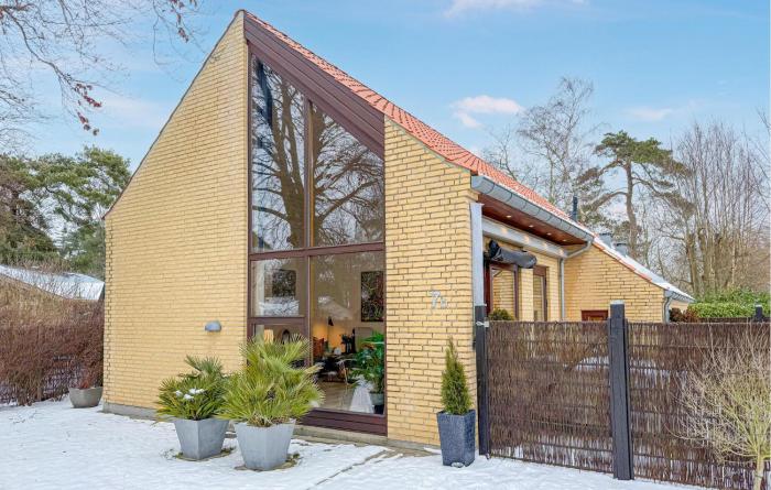 3 Bedroom Awesome Apartment In Væggerløse