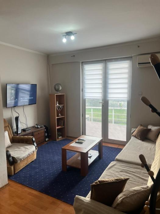 Entire Apartment in Tuzi-Unlimited Guest