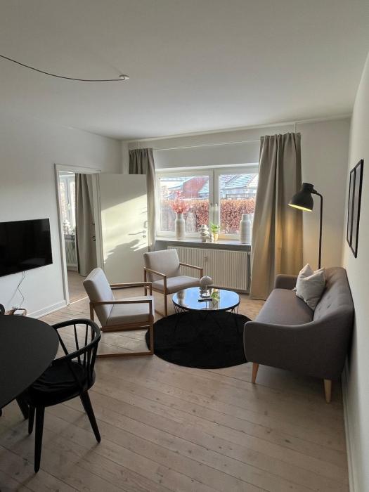 Hyggelig lejlighed tæt på centrum og letbanestop