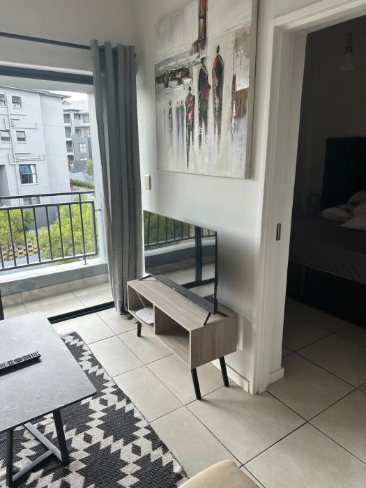 Urban retreat Fully Furnished Apartment