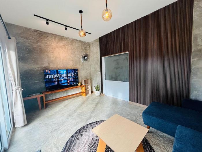 Modern Elephant Lagoon Villa