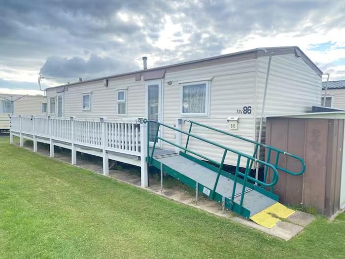 10 Berth Caravan - Meadow View