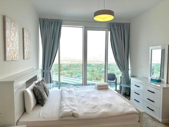 1 Residence 1BHK near Metro by Petals Holiday Homes