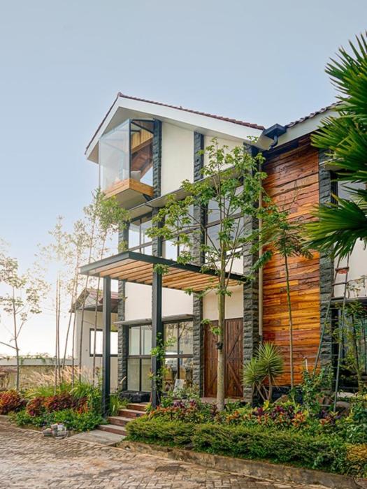 Carani Grand Villa Batu by Calli Rooms