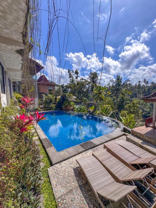 Made Punias Jungle Paradise