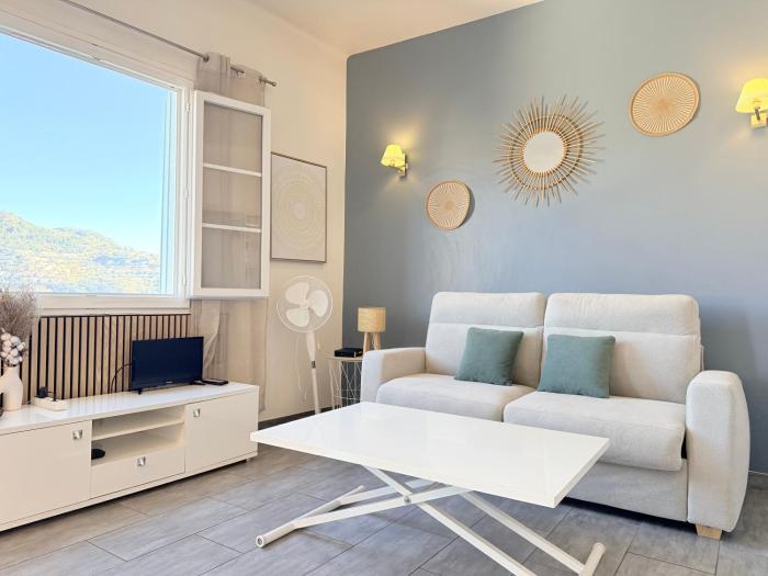 Studio lumineux, cosy & calme avec balcon