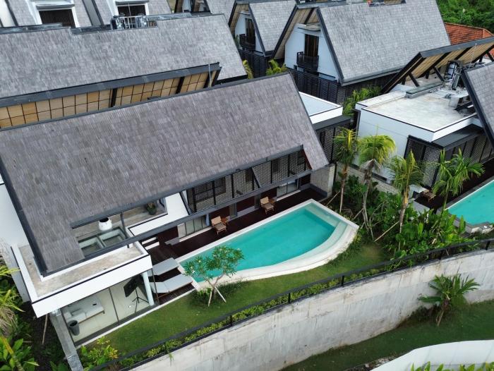 Modern Luxury 5BR Villa Pasisi 11 in Canggu