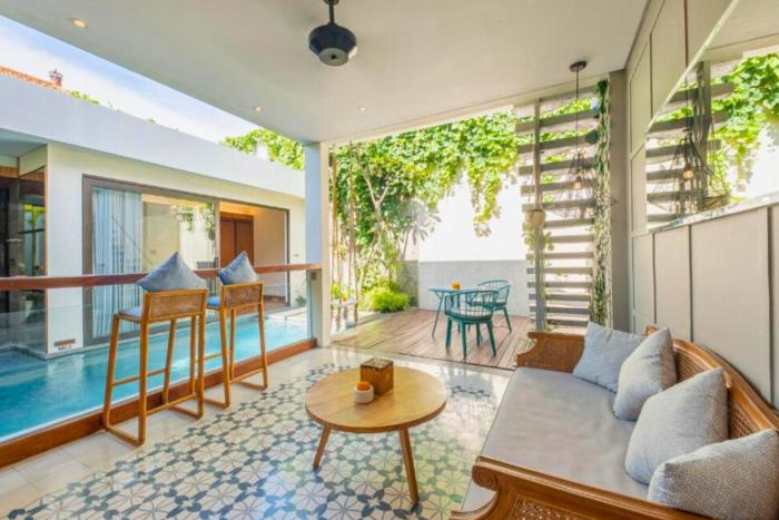 Tarasari Stunning 1 BR Grand Private Pool Villa With Bathtub