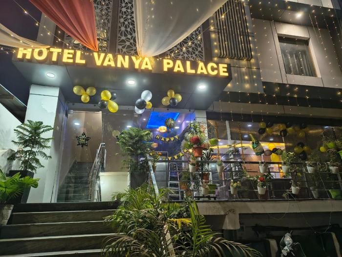 Hotel Vanya Palace