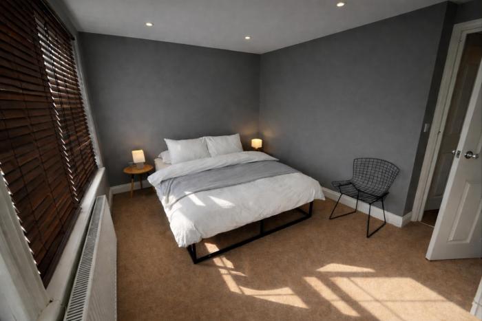 Central London Charming Camden Split Level Home