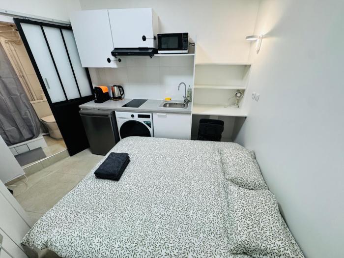 Cozy studio near the Eiffel Tower