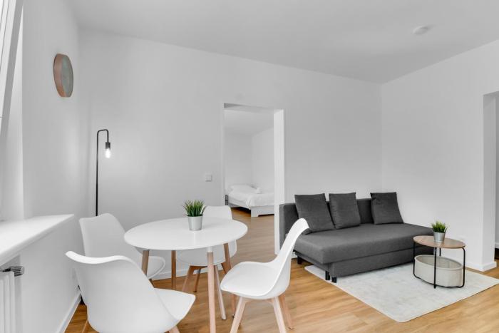 Ferienunterkunft mit Balkon und einem Schlafzimmer