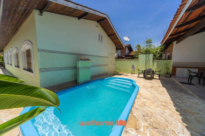Casa em Itanhaem com Piscina a 100m da Praia