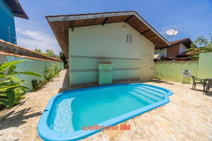 Casa em Itanhaem com Piscina a 100m da Praia