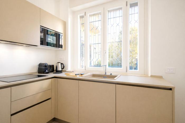 Elegantis Aventino Suite Apartment - Colosseo, Metro and Circo Massimo Nearby