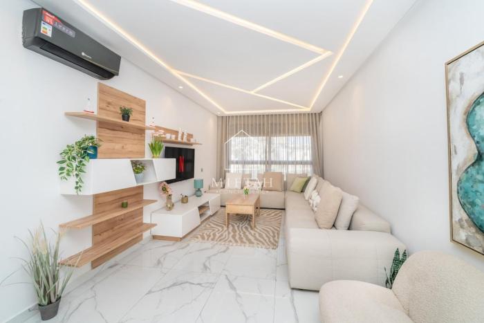 High standing apartment & swimming pool