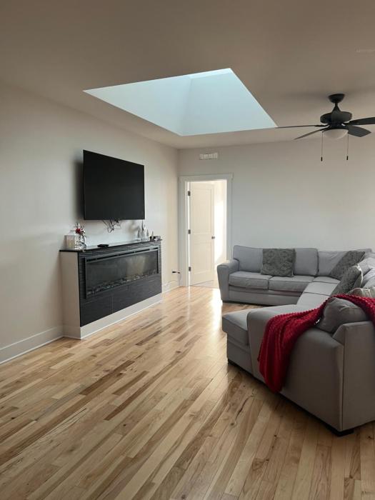 The Skylight Retreat - Private 3BR Home in Saint Paul