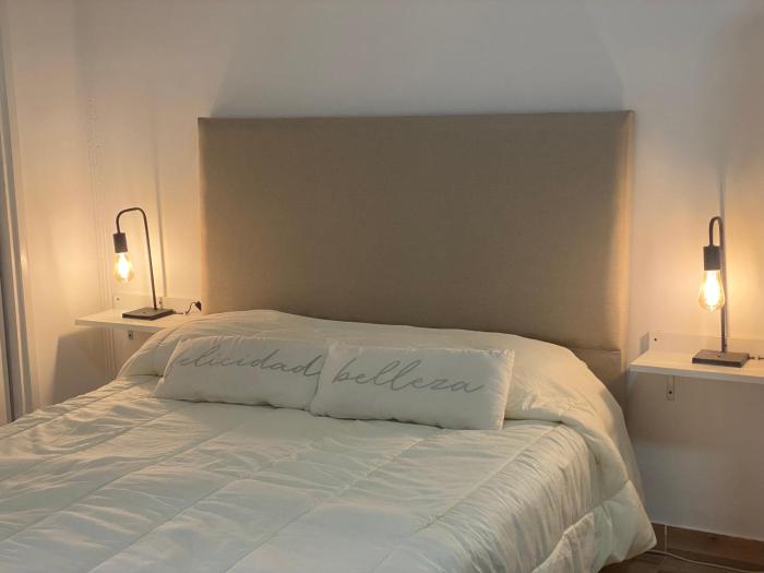 Monoambiente moderno a una cuadra del mar Alsina y Colón