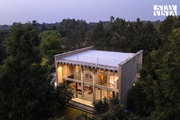 StayVista at Matchbox with Pet-Friendly, BBQ & Lawn