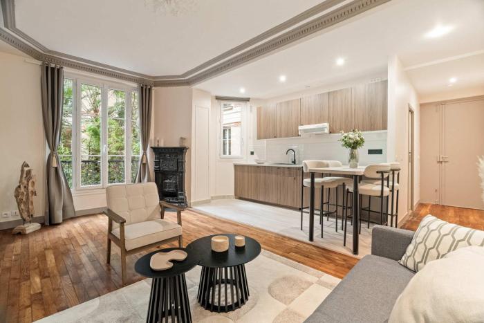 Fabulous property near Panthéon