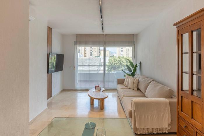 Bright flat in San Pedro with Pool and Parking