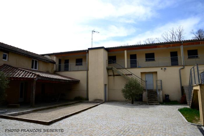 Appartement confortable dans un environnement calme et paisible 101