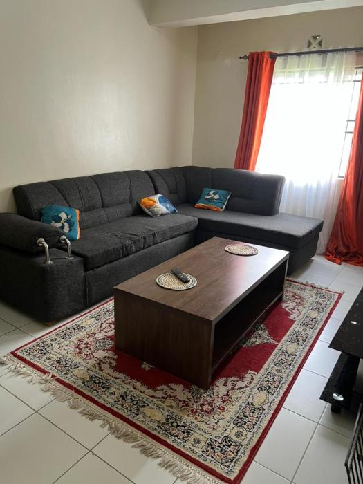 3 bedroom house buxton