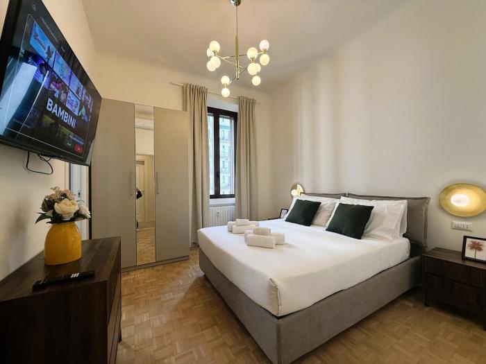 Bright and Spacious Apartment in the heart of Città Studi