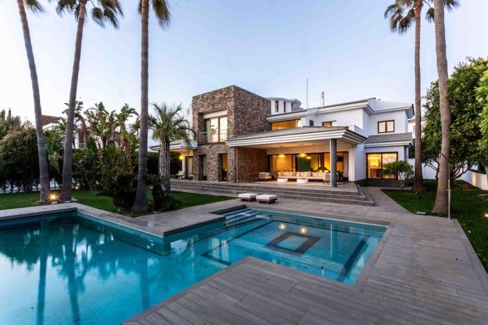 A paradise with ocean views