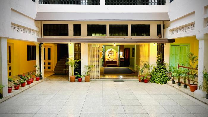 Shri Krishna Bhawan