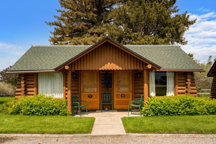 El Western Cabins & Lodges