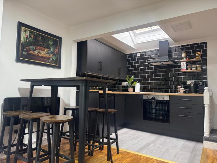 Modern Luton Apartment