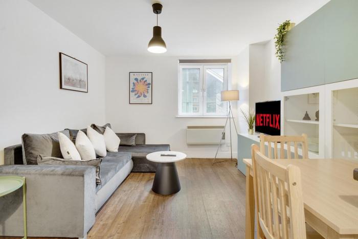 Spacious 1BR Flat Sleeps 4 Lift London Eye Apt