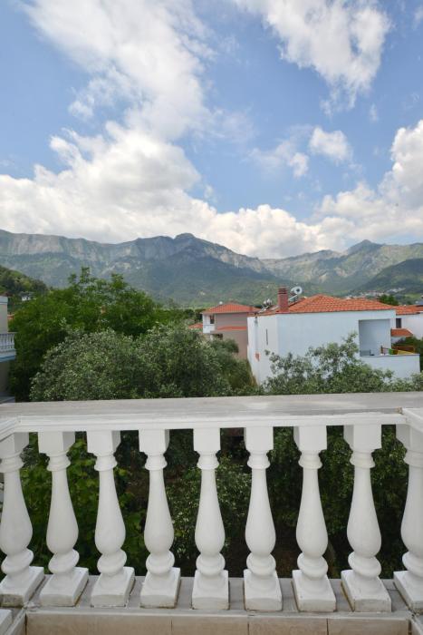 Iris Maisonettes and Studios