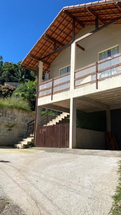 Casinha aconchegante próximo a cachoeira poço Belo