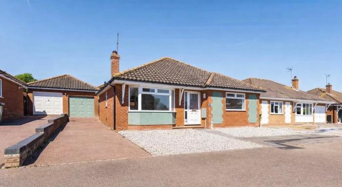 24 Lancaster Rise, Mundesley