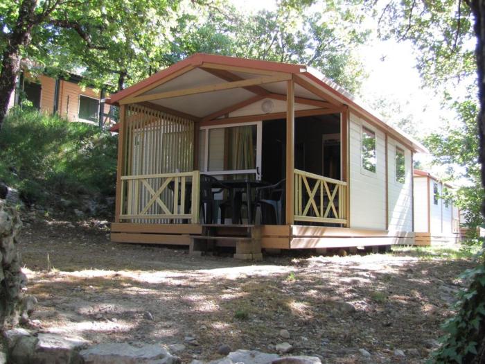 Chalet 3 pièces avec terrasse à Vogüé - API-1-52-1395