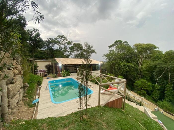 Entre a serra e o mar! Casa próx as melhores praias do Rio!