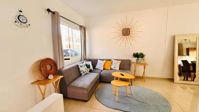 Casa amplia para 7 personas con alberca, AC y WiFi en zona Residencial, ideal familias y grupos